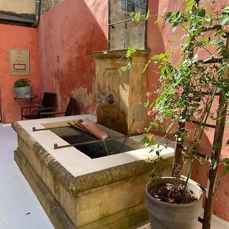B&B Villa Des Muses La Roque-d'Antheron Buitenkant foto