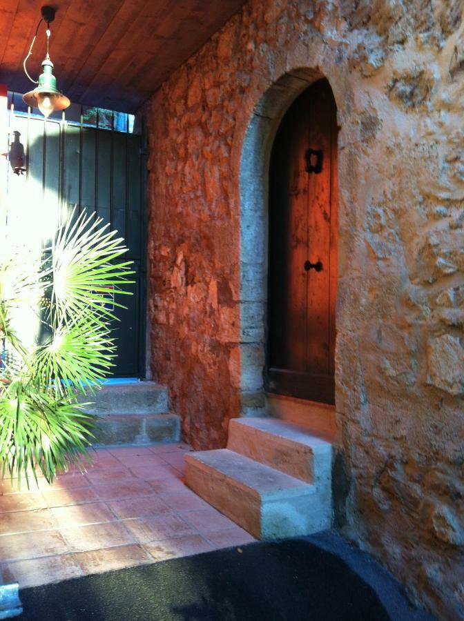 B&B Villa Des Muses La Roque-d'Antheron Buitenkant foto